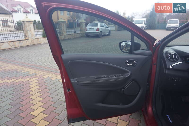 Хэтчбек Renault Zoe 2018 в Самборе фото 27 Хэтчбек Renault Zoe 2018 в Самборе