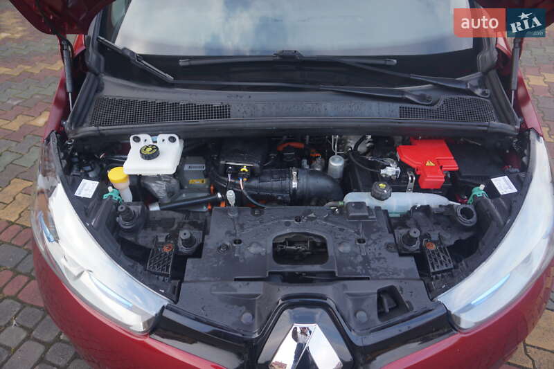 Хэтчбек Renault Zoe 2018 в Самборе фото 53 Хэтчбек Renault Zoe 2018 в Самборе