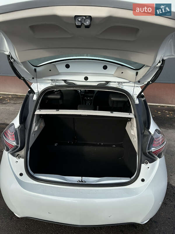 Хэтчбек Renault Zoe 2020 в Долине