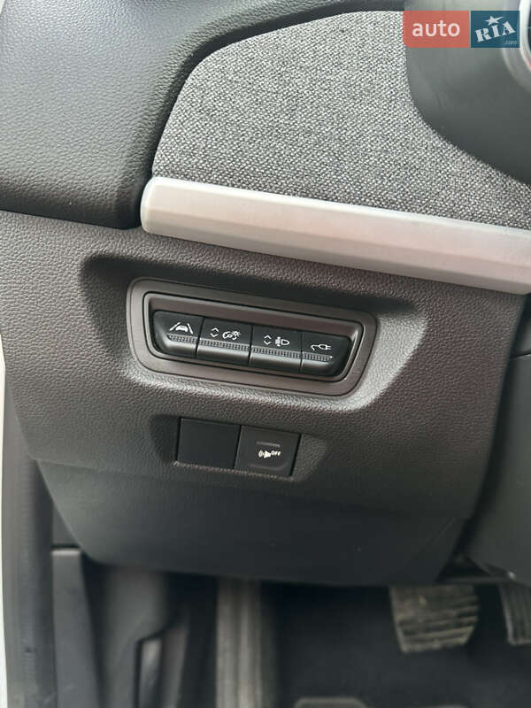 Хэтчбек Renault Zoe 2020 в Долине