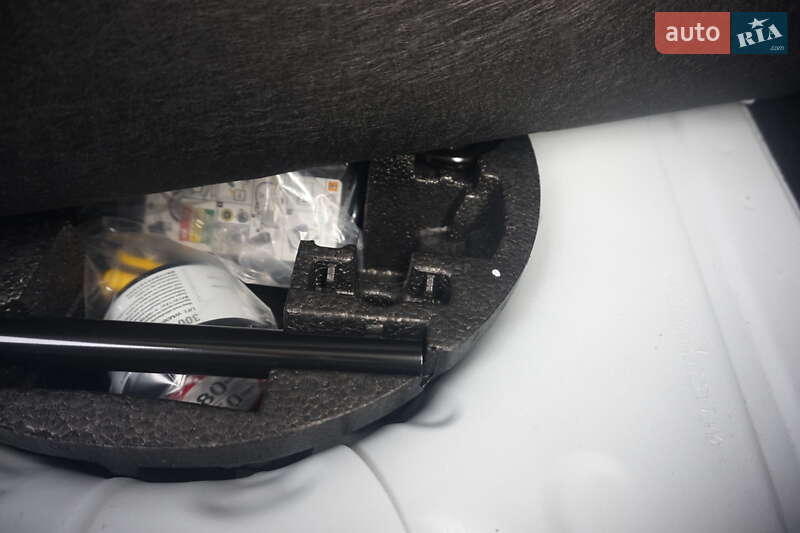 Хэтчбек Renault Zoe 2020 в Самборе