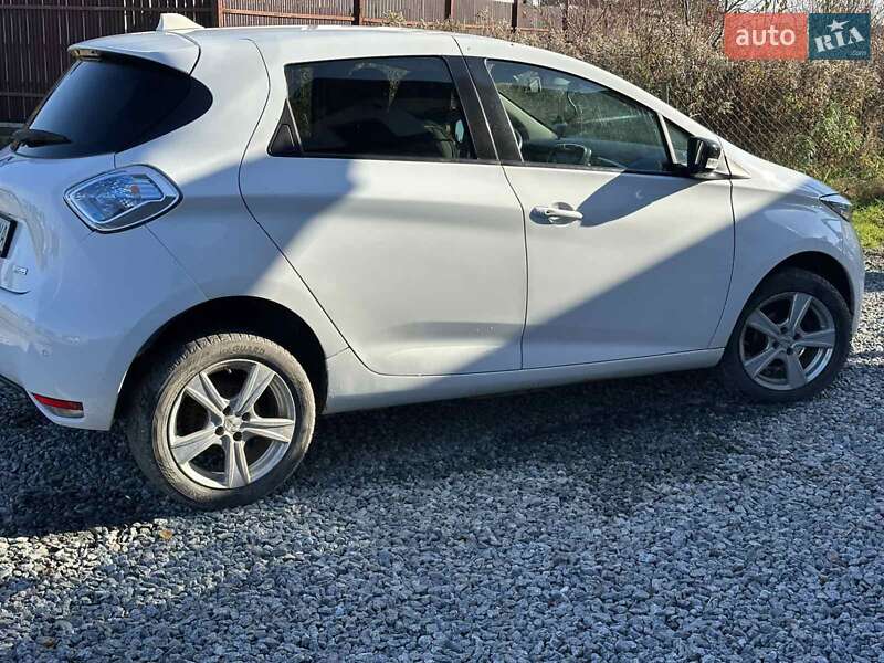 Хэтчбек Renault Zoe 2018 в Городке