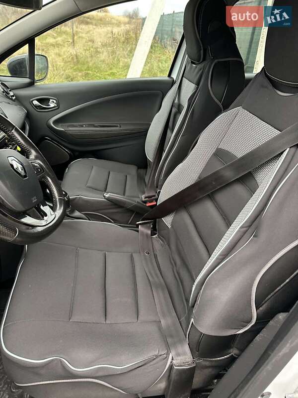 Хэтчбек Renault Zoe 2018 в Городке