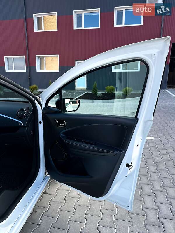 Хетчбек Renault Zoe 2017 в Дубні