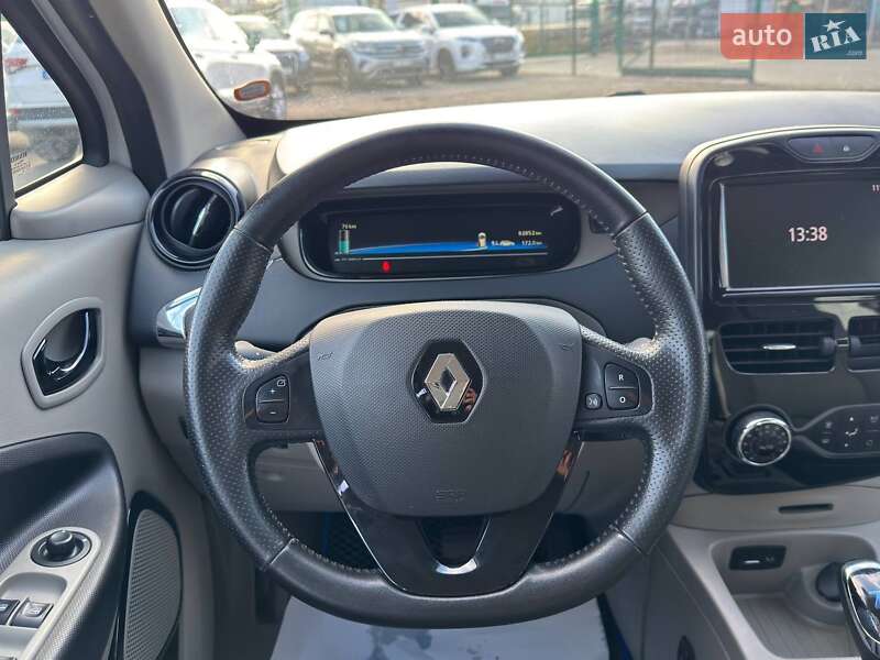 Хэтчбек Renault Zoe 2016 в Львове