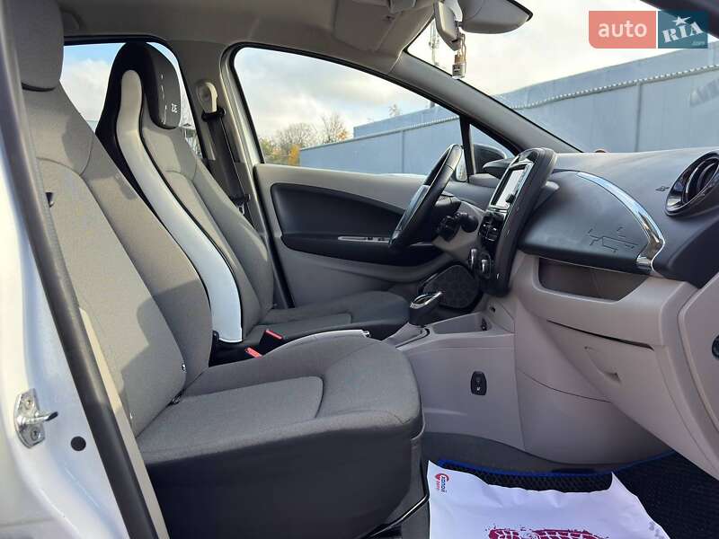 Хэтчбек Renault Zoe 2016 в Львове