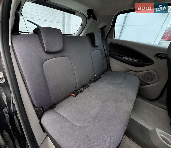 Хэтчбек Renault Zoe 2013 в Киеве фото 21 Хэтчбек Renault Zoe 2013 в Киеве
