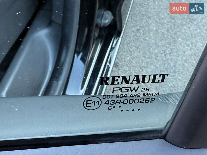 Хэтчбек Renault Zoe 2017 в Ужгороде