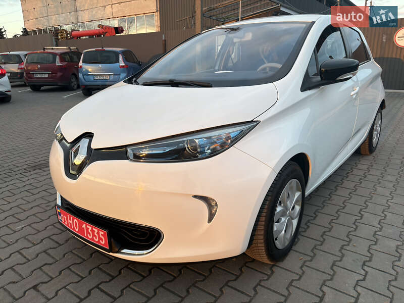 Хэтчбек Renault Zoe 2015 в Дубно