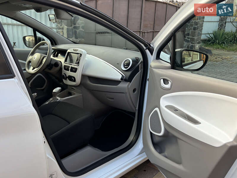 Хэтчбек Renault Zoe 2016 в Дубно фото 11 Хэтчбек Renault Zoe 2016 в Дубно