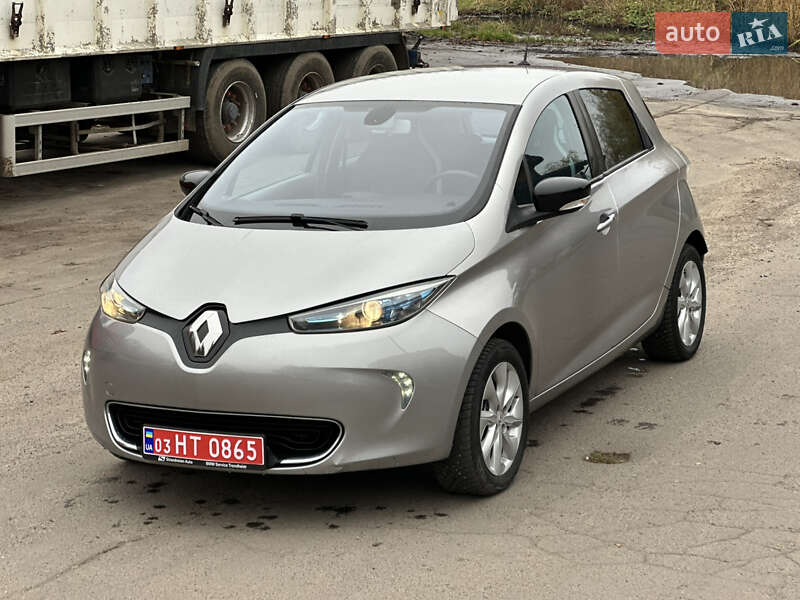 Хэтчбек Renault Zoe 2015 в Дубно