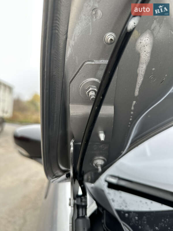 Хэтчбек Renault Zoe 2015 в Дубно