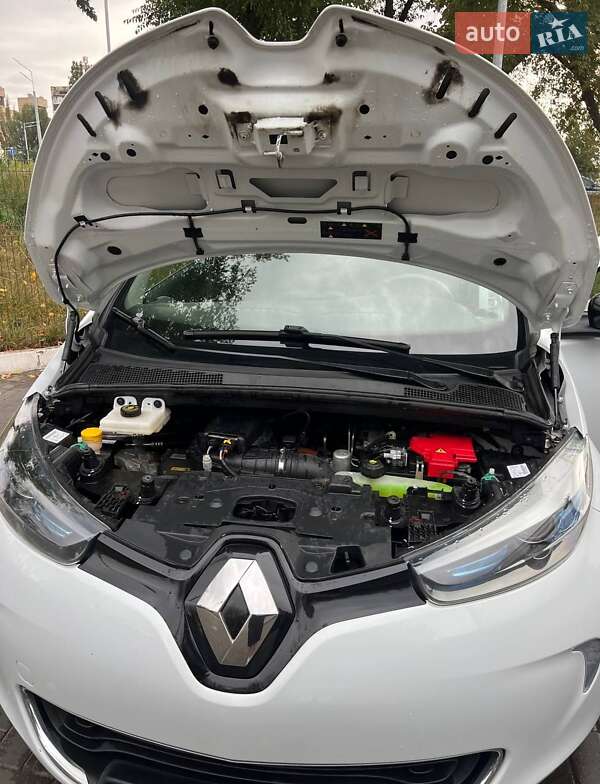 Хэтчбек Renault Zoe 2018 в Киеве