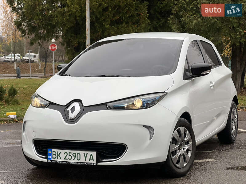 Хетчбек Renault Zoe 2015 в Рівному