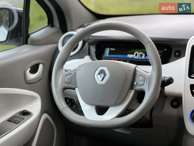 Хетчбек Renault Zoe 2015 в Рівному