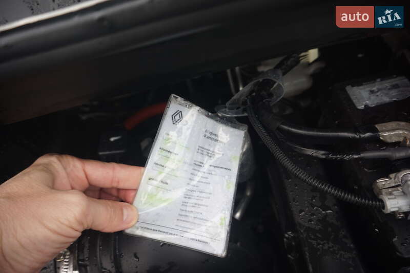 Хэтчбек Renault Zoe 2016 в Самборе