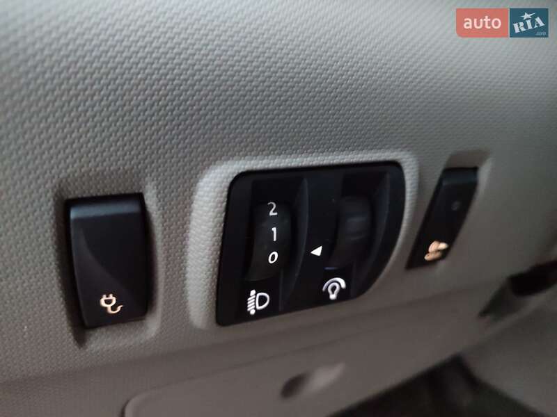 Хетчбек Renault Zoe 2017 в Львові фото 66 Хетчбек Renault Zoe 2017 в Львові