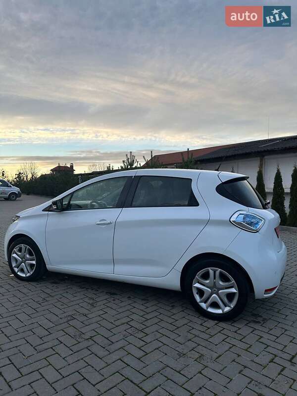 Хетчбек Renault Zoe 2017 в Золочеві