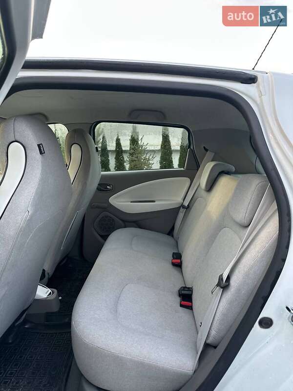 Хетчбек Renault Zoe 2017 в Золочеві