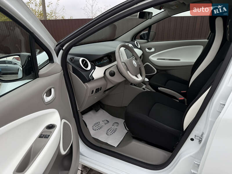 Хэтчбек Renault Zoe 2016 в Виннице