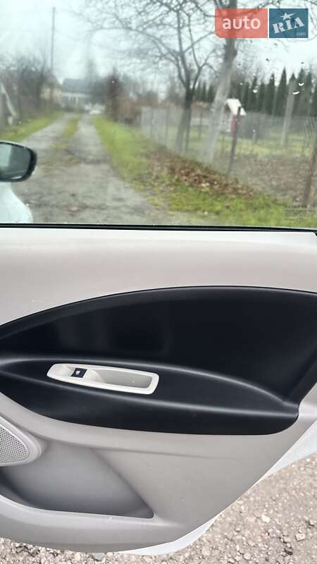 Хетчбек Renault Zoe 2016 в Львові фото 12 Хетчбек Renault Zoe 2016 в Львові