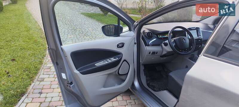Хэтчбек Renault Zoe 2015 в Городке