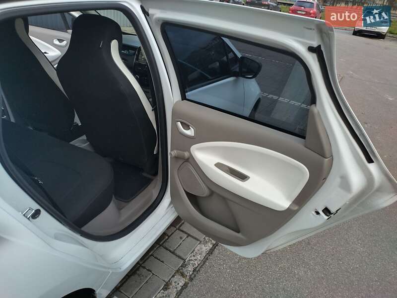 Хэтчбек Renault Zoe 2017 в Киеве фото 12 Хэтчбек Renault Zoe 2017 в Киеве
