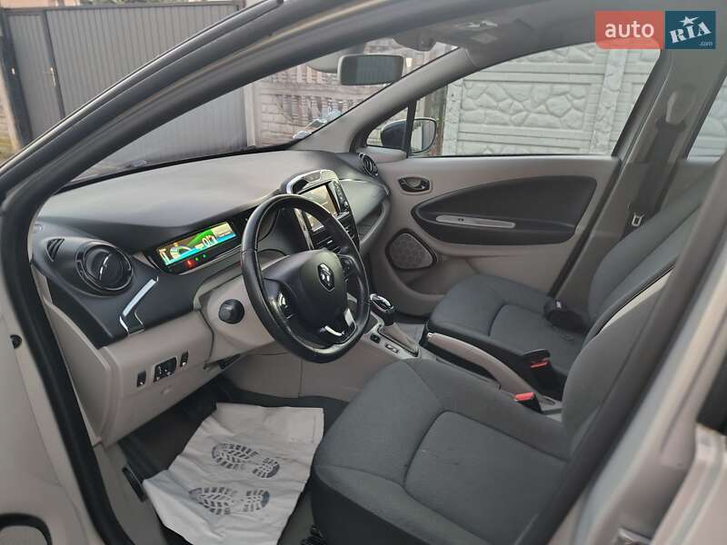 Хэтчбек Renault Zoe 2015 в Дубно фото 8 Хэтчбек Renault Zoe 2015 в Дубно