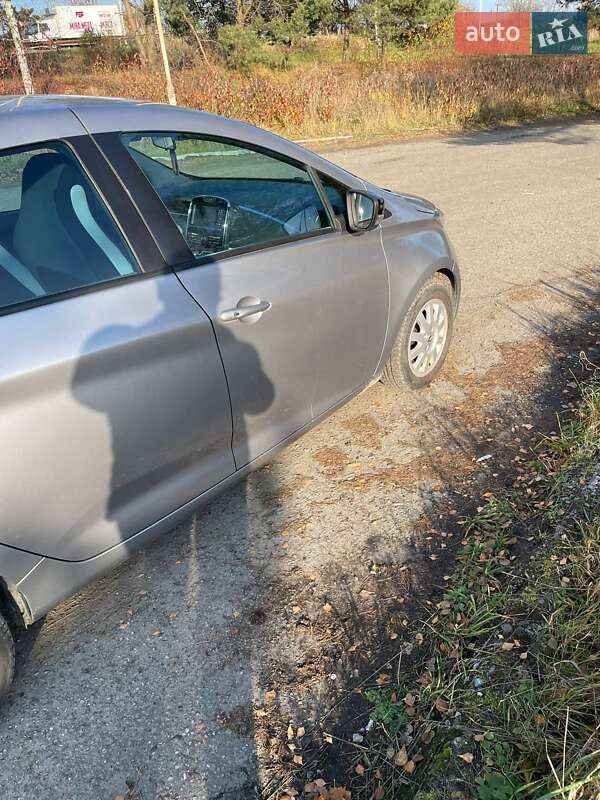 Хэтчбек Renault Zoe 2014 в Львове фото 9 Хэтчбек Renault Zoe 2014 в Львове