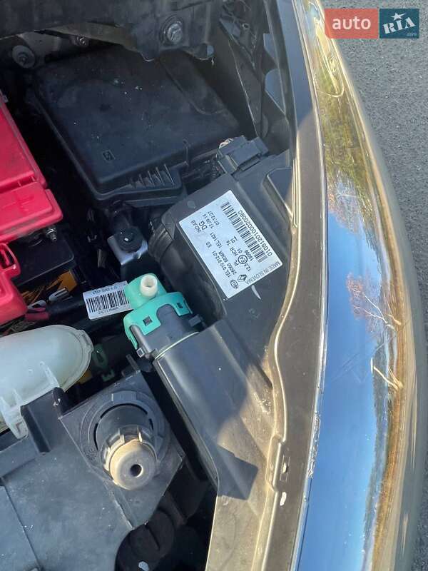 Хэтчбек Renault Zoe 2014 в Львове фото 24 Хэтчбек Renault Zoe 2014 в Львове