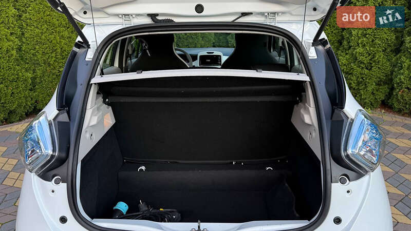 Хэтчбек Renault Zoe 2019 в Николаеве фото 39 Хэтчбек Renault Zoe 2019 в Николаеве