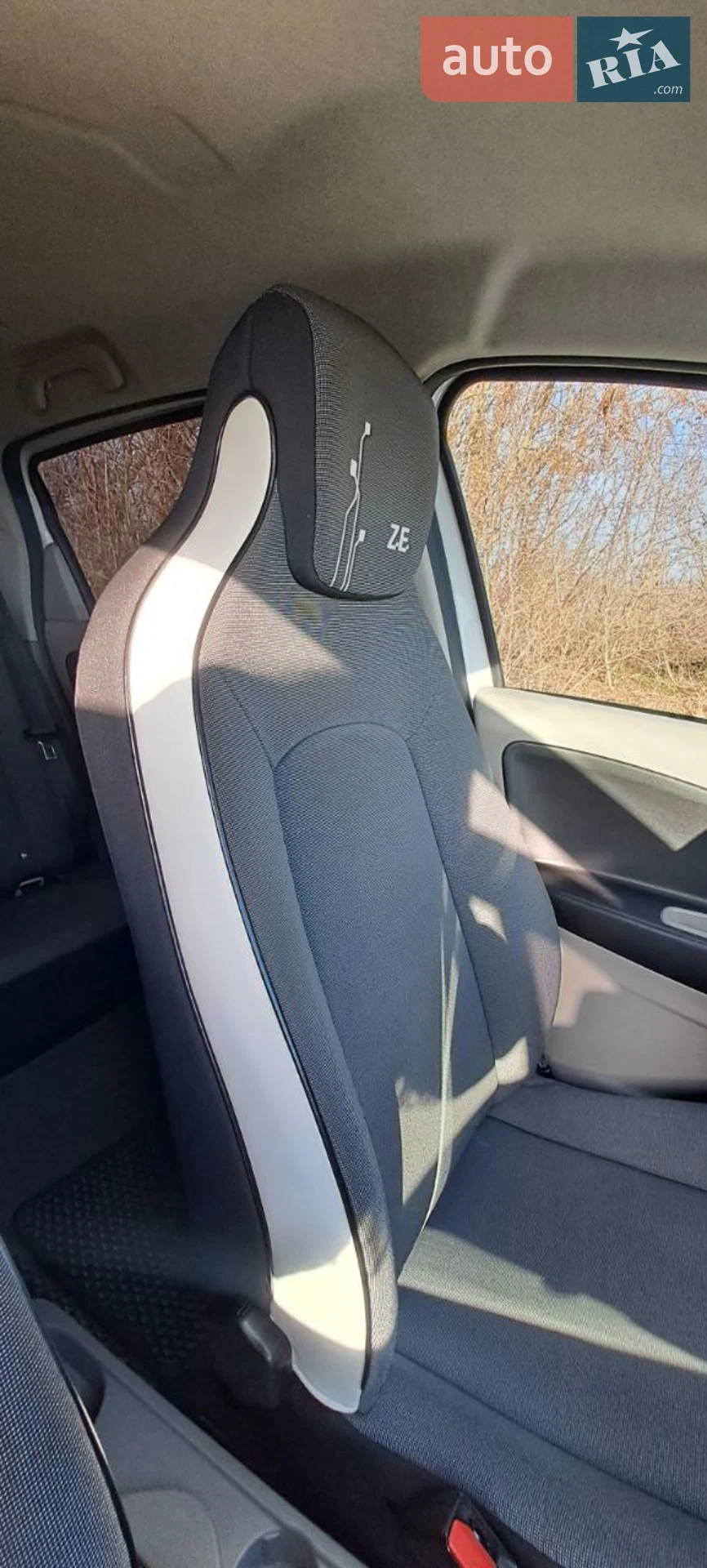 2016 Renault ZOE - мініатюра 28