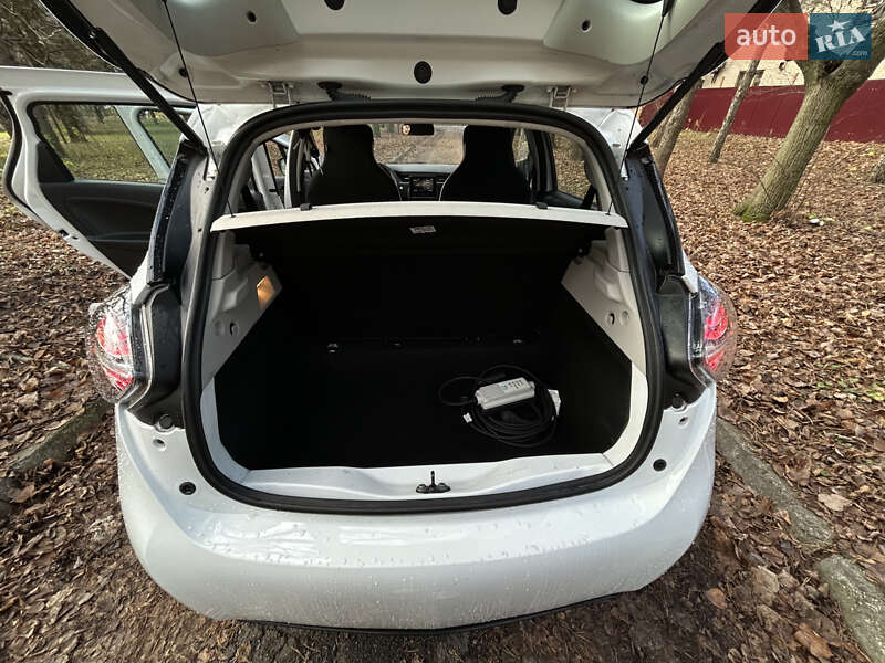 Хетчбек Renault Zoe 2020 в Дніпрі