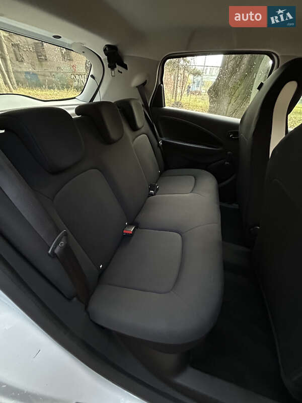 Хетчбек Renault Zoe 2020 в Дніпрі