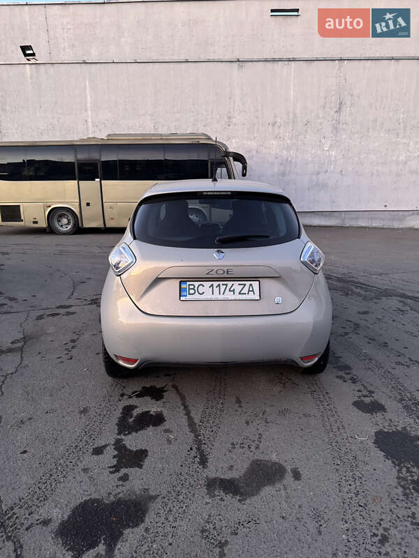 Хэтчбек Renault Zoe 2016 в Львове