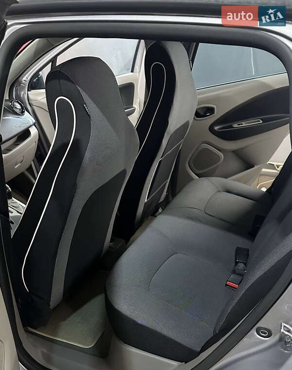 Хетчбек Renault Zoe 2015 в Львові фото 46 Хетчбек Renault Zoe 2015 в Львові