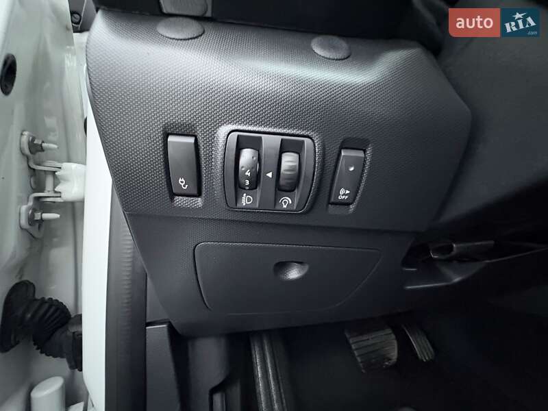 Хэтчбек Renault Zoe 2018 в Виннице фото 50 Хэтчбек Renault Zoe 2018 в Виннице