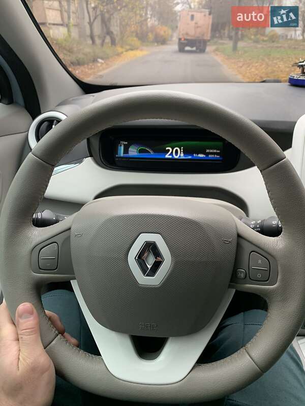 Хетчбек Renault Zoe 2014 в Кропивницькому фото 6 Хетчбек Renault Zoe 2014 в Кропивницькому