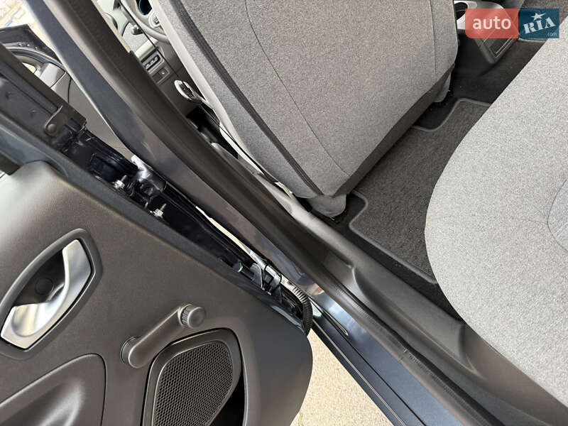 Хетчбек Renault Zoe 2022 в Дніпрі