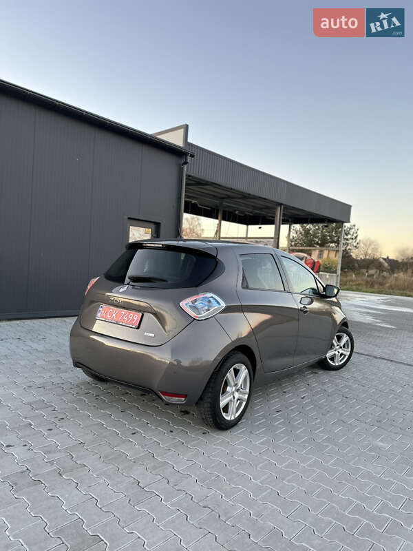 Хэтчбек Renault Zoe 2017 в Львове