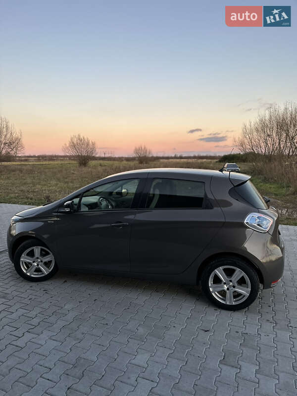 Хэтчбек Renault Zoe 2017 в Львове