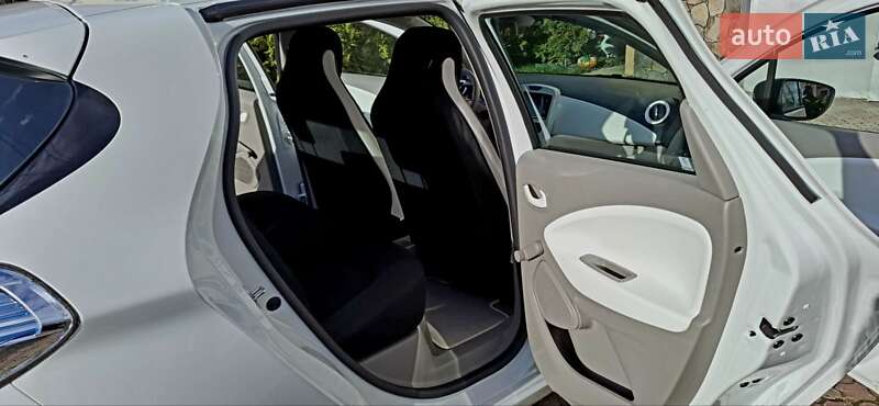 Хетчбек Renault Zoe 2017 в Івано-Франківську фото 8 Хетчбек Renault Zoe 2017 в Івано-Франківську