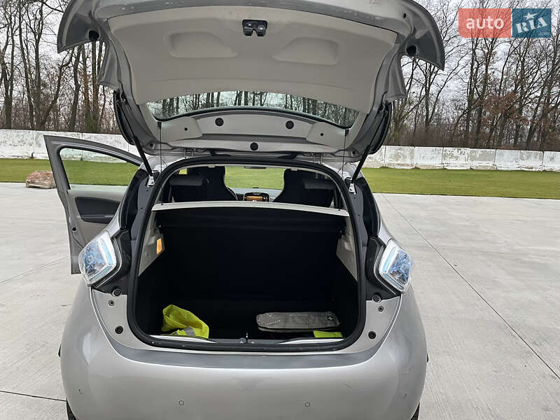 Хэтчбек Renault Zoe 2016 в Луцке фото 28 Хэтчбек Renault Zoe 2016 в Луцке