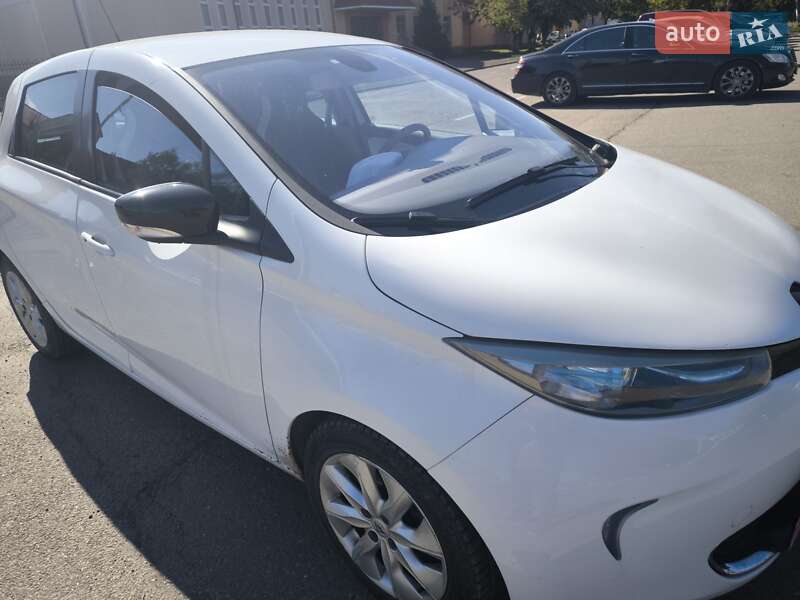 Хэтчбек Renault Zoe 2013 в Долине