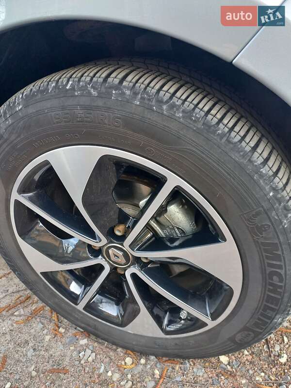 Хетчбек Renault Zoe 2019 в Калуші