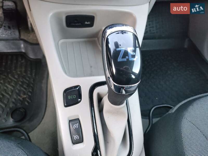 Хэтчбек Renault Zoe 2014 в Львове