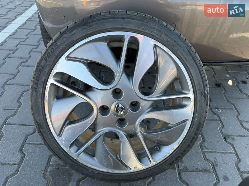 Хетчбек Renault Zoe 2016 в Луцьку