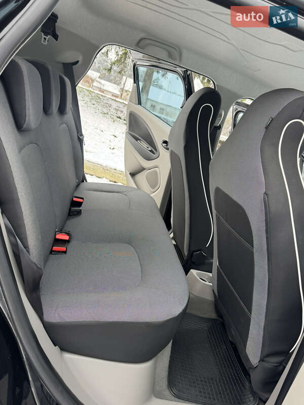 Хетчбек Renault Zoe 2014 в Радивиліві
