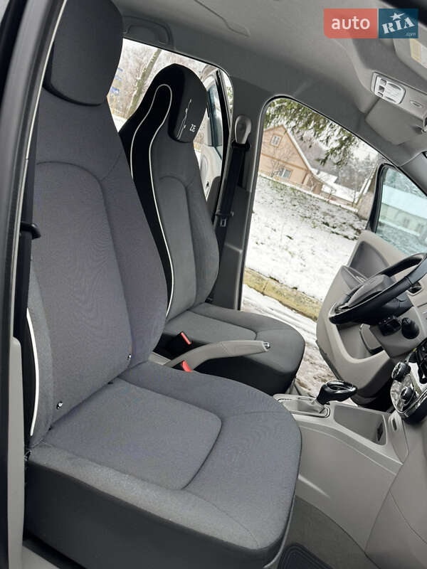 Хетчбек Renault Zoe 2014 в Радивиліві