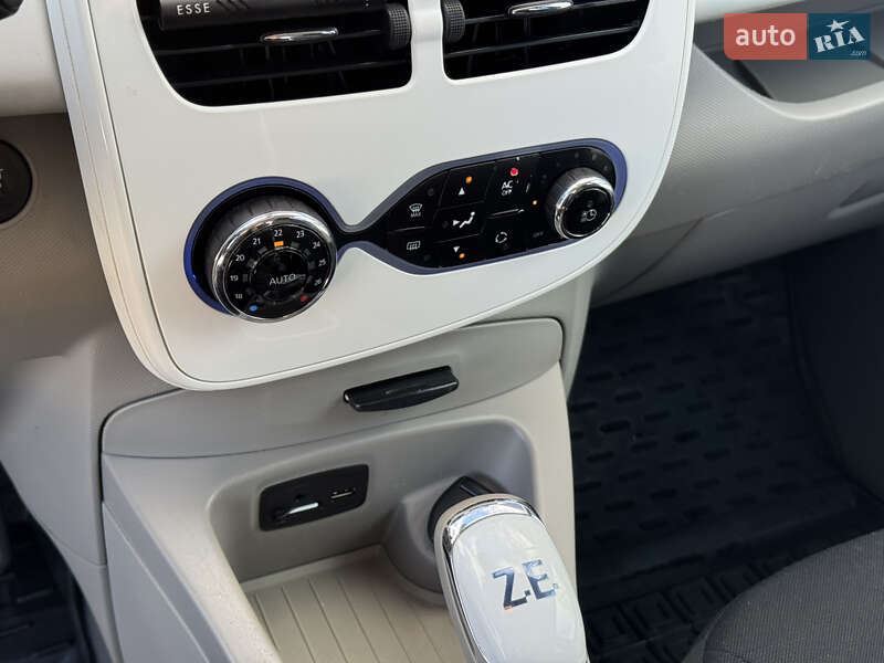 Хэтчбек Renault Zoe 2015 в Дрогобыче